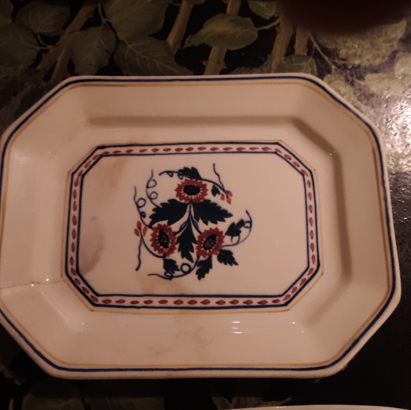 Kitchenware - Picture 2 of 8